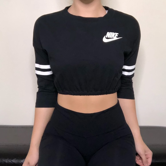 Nike Tops - NIKE Crop Top